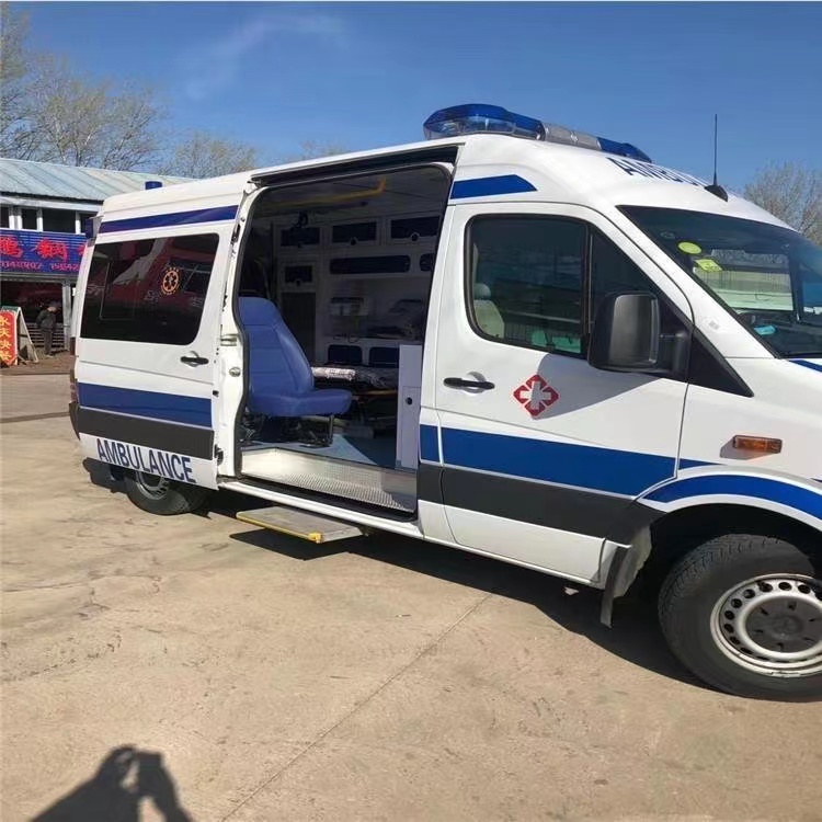 鹤岗私人长途救护车出租转院回家